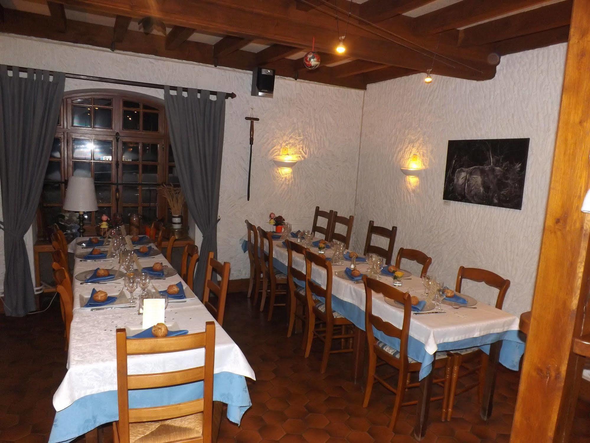 La Vieille Auberge Du Lac Saint-Agnan  Buitenkant foto